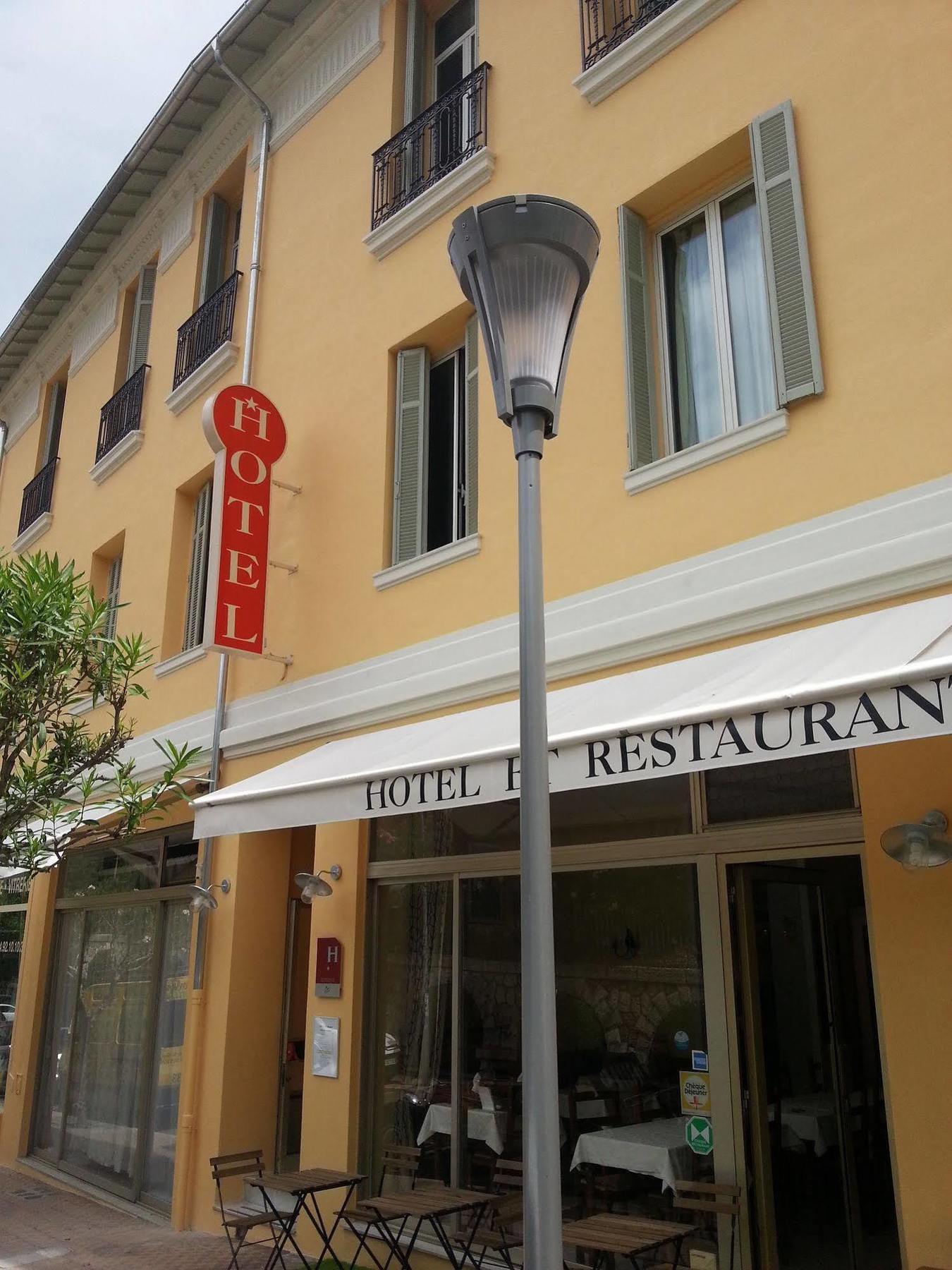Hotel De Belgique A Menton Bagian luar foto